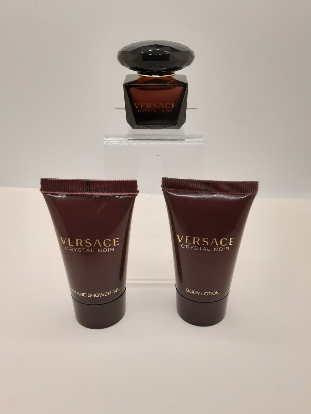 Versace Crystal Noir EDT 0.17 OZ Perfume Mini, Shower/Bath Gel & Body Lotion - Picture 2 of 9